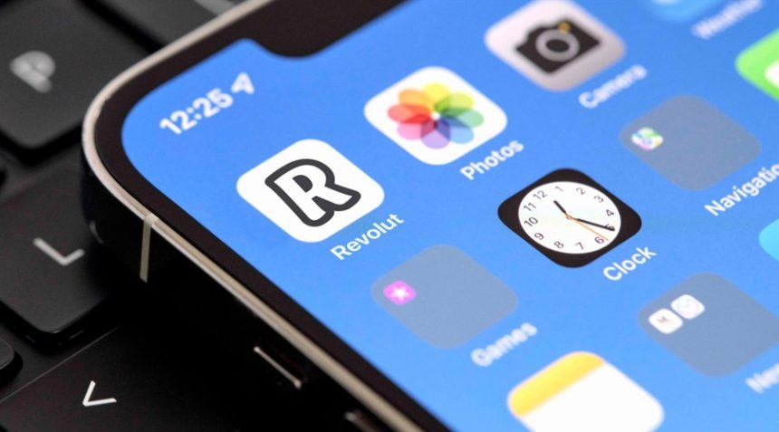 revolut-taps-$48-billion-remittance-market:-enables-users-to-send-money-to-china