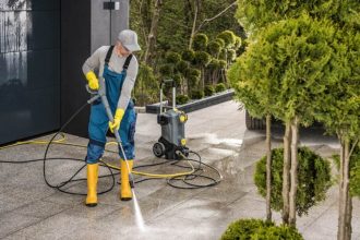 pressure-washing-for-commercial-properties:-enhancing-business-appeal